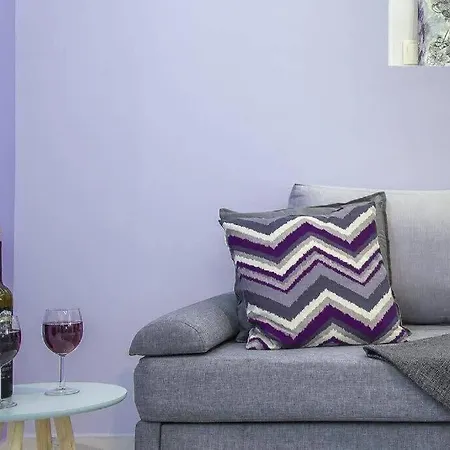 Modern Fully-equipped House, 5 Min Walk From Metro