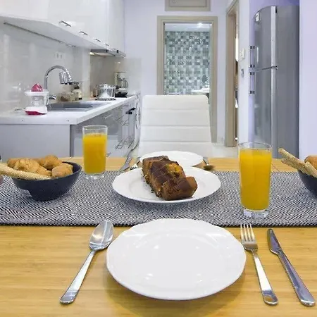 Σπίτι διακοπών Modern Fully-equipped House, 5 Min Walk From Metro