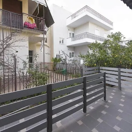 Σπίτι διακοπών Modern Fully-equipped House, 5 Min Walk From Metro *