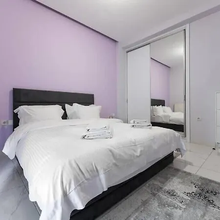 Modern Fully-equipped House, 5 Min Walk From Metro Feriehus *